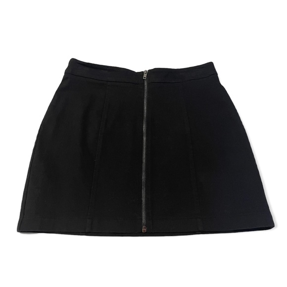 💎Forever 21 black mini skirt - Picture 4 of 9